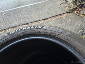 zimne 225/50/17 MICHELIN - 2