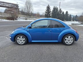 Volkswagen beetle 2.0 benzín  85kw. - 2