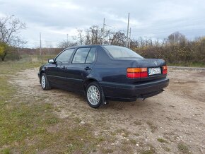 Volkswagen Vento 1.8 66kw - 2