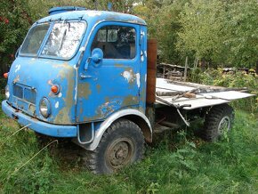 Tatra 805 valník - 2