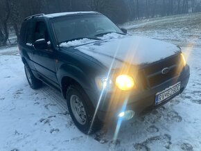 Ford Explorer 4x4 - 2