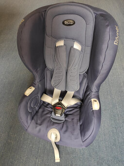 Predám autosedačku Britax Romer Versafix 9 -18 kg - 2