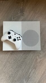 Predám Xbox One S 1TB All-Digital - 2