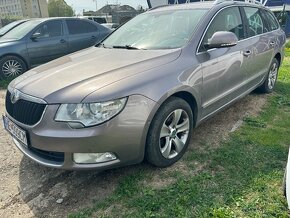 Škoda Superb Combi 2.0 TDI Elegance - 2