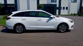 Hyundai i30 kombi 1,6 CRDi 2018 Family - 2