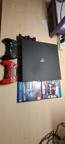 Ps 4 pro 1tb 2 ovládače 2 hry - 2