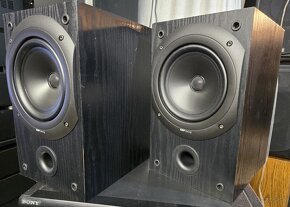 KEF Q10 regálovky - 2