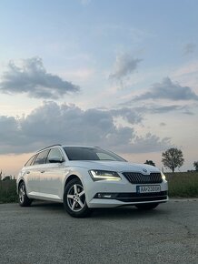 Škoda Superb Combi 1.5 TSI DSG - 2