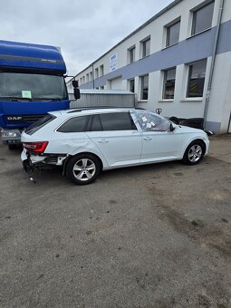 Predám ŠKODA SUPERB COMBI 1.6TDI 88KW M6 2017/6, 284tkm - 2