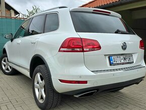 Volkswagen Touareg 3.0 TDi V6 4x4 - AT-8 - DYNAUDIO (040897) - 2