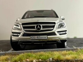 1:18 Mercedes-Benz GL-Class (X166) - NOREV - 2