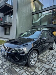 Volkswagen Touareg FACELIFT 3.0 TDi 4x4 r.v 2015 - 2