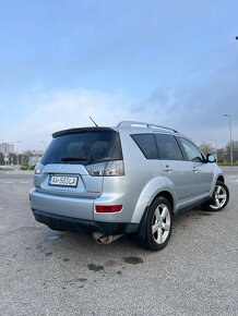 Mitsubishi outlander 4x4 benzin automat - 2