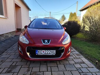 Peugeot 308 1.6 HDI ročník 2011 s panoramou - 2