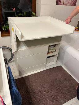 Komoda s prebaľovacim pultom Ikea - 2