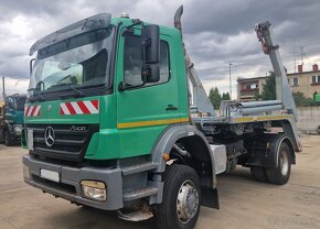 Predám Mercedes-Benz AXOR E3 4x4 reťazový nosič kontajnerov - 2