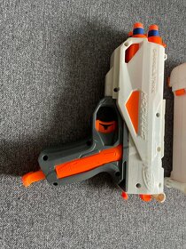 Nerf Barrelstrike - 2