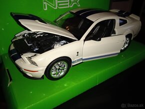 Model Ford Mustang GT 500 2007 1:24 Nex Models Welly - 2