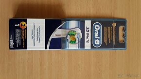 Zubná elektrická kefka Oral - B - 2