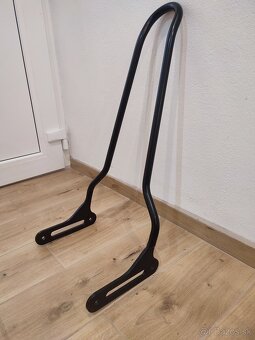 Sissy Bar a dvojsedadlo na Low Rider S 114 - 2