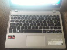 Acer Aspire V5-122P s dotykovou obrazovkou - 2