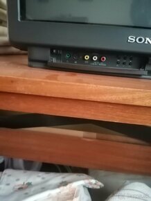 SONY Trinitron TV - 2