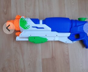 Nerf super soaker barrager - 2