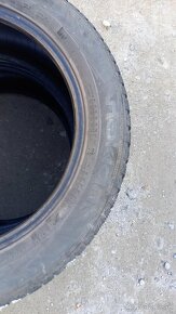 215/55R17. 98H. Nokian zimné - 2