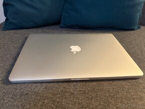 Macbook Pro 15” mid 2015 strieborný - 2