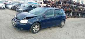 VW Golf 5 - 2