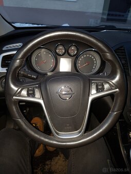 Ptedam opel insignia - 2