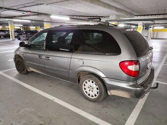 Predám Chrysler Grand Voyager 2.8 CRD  Automat - 2