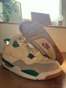 Jordan 4 Pine Green - 2