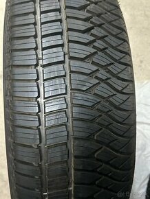 215/60R17 bfgoodrich - 2