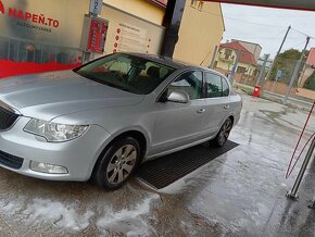 Škoda super  2.0 tdi 103 kW 6 stupňová - 2