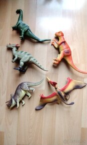 Dinosaury - 2