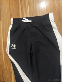 Under Armour šustky veľ.152 - 2