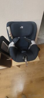 Britax Romer Dualfix M i size 2022 - 2