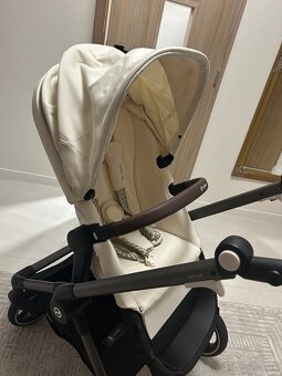 Cybex Eos Lux 2v1 - 2