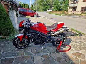 Triumph SPEED TRIPLE 1050 SE - 2