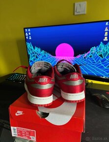 Predám NIKE DUNK ESS LOW - 2