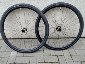 Nove Specialized Axis Elite Disc - 2