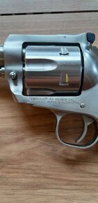 Revolver Ruger - 2