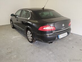 Odpredaj hnuteľného majetku štátu: Škoda Superb - 2