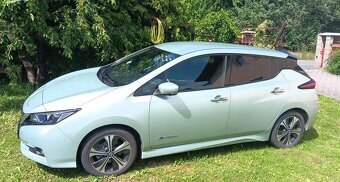 Nissan LEAF - 2