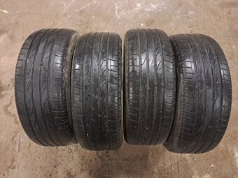 Letné pneumatiky 235/45 R19 - 2