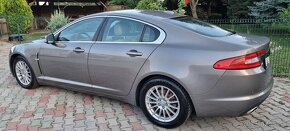 Jaguar XF 2,7  Diesel V6 automat - 2