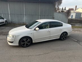 VW passat b6 r-line 2.0tdi 125kw DSG 2010 4motion - 2