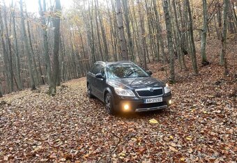 Škoda octavia Scout 2.0 103kw 4x4 - 2