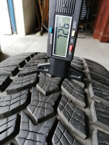 215/55 r17 zimné pneumatiky 7mm - 2